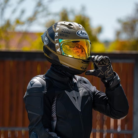 Arai RX-7 V Evo Maverick Oakley Kapalı Kask - Kapalı Kasklar